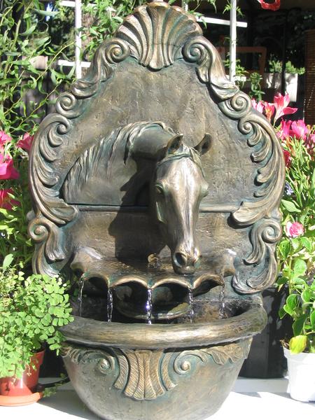 bronze_arab_fountain_color_28_inches_tall_f3cf8c30-42c1-4a3f-8f4b-c8552020827e_grande